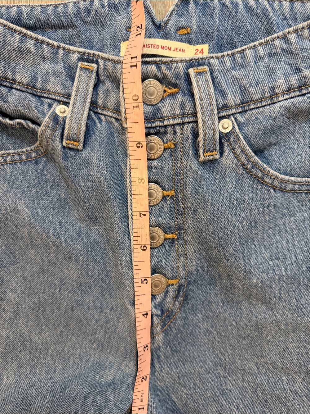 Levi’s 24 High Waisted Mom Jean Button Fly‎ Women's Casual Classic Blue Denim - Picture 8 of 9